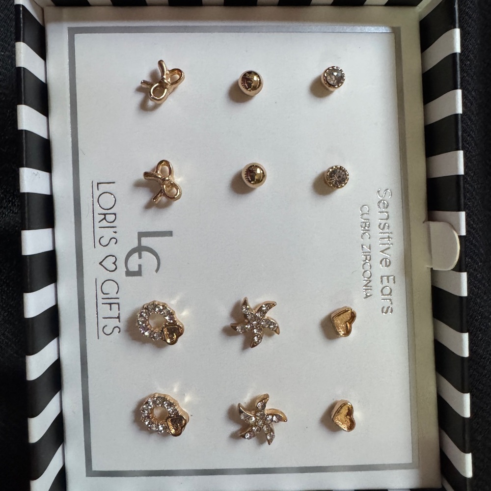 NWT Lori's Gifts LG Gold Earring Set 6 pairs CZ Starfish Bows Hearts Posts - Picture 1 of 10